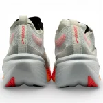 نمای کامل کفش Brooks Hyperion