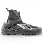 نمای جانبی کفش Nike Flyknit Chukka