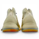 داخل کفش آدیداس Yeezy 700 V3 Azael