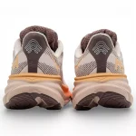 نمای کامل کفش هوکا Clifton 9 GTX