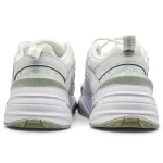 نمای جانبی کفش نایکی M2K Tekno سفید با Swoosh چندلایه