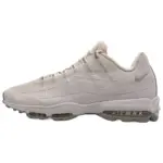 کفش نایکی ایر مکس 95 اولترا (Air Max 95 Ultra) سفید خاکستری سایز 49.5 (33 سانتی‌متر) آکبند - نمای بغل بیرونی لنگه‌ی چپ