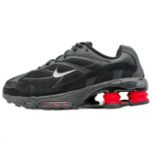 کفش نایکی شاکس تی ال (Shox TL) مشکی قرمز سایز 41 (26 سانتی‌متر) کارکرده - نمای بغل بیرونی لنگه‌ی چپ